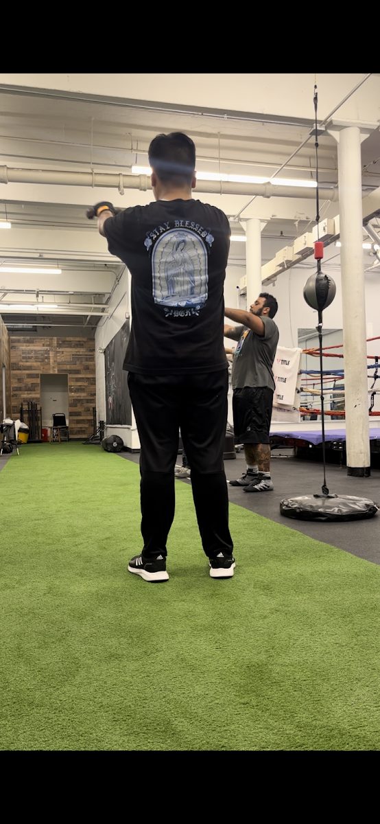 Training on the floor at Boxing N' More